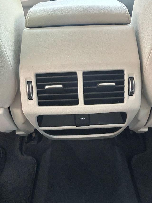 JAGUAR E-Pace usata, con Touch screen