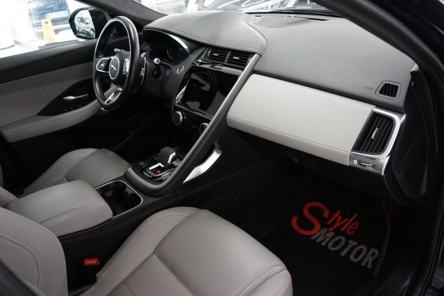 JAGUAR E-Pace usata, con Climatizzatore