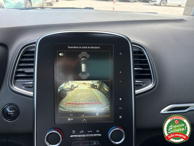 RENAULT Scenic usata, con Park Distance Control