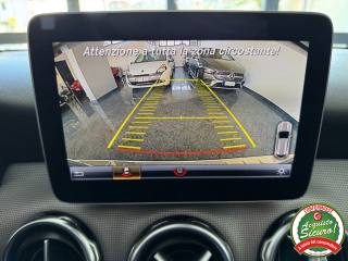 MERCEDES-BENZ GLA 200 usata, con Park Distance Control