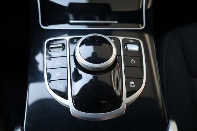 MERCEDES-BENZ GLC 220 usata 48