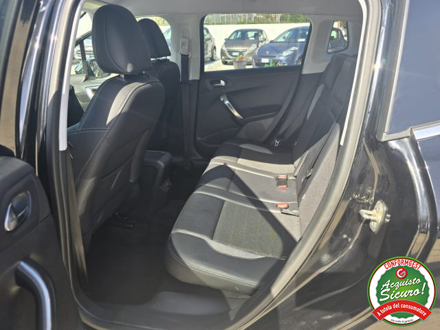 PEUGEOT 2008 usata, con Specchietti laterali elettrici