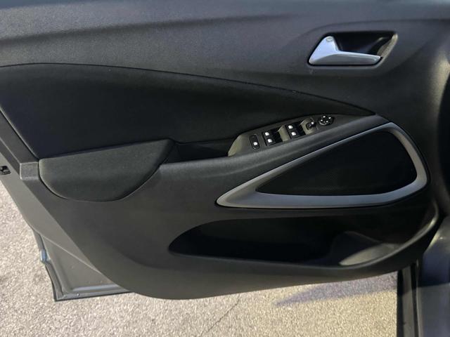 OPEL Crossland X usata, con Climatizzatore