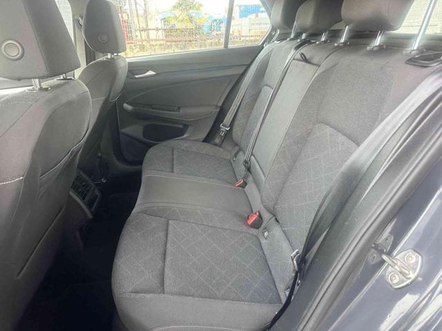 VOLKSWAGEN Golf usata, con Autoradio