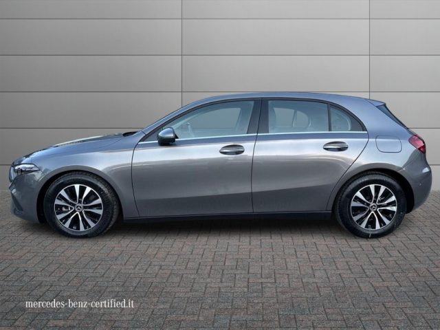 MERCEDES-BENZ A 180 usata, con Cerchi in lega