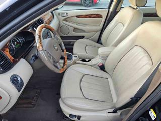 JAGUAR X-Type usata, con Interni in pelle