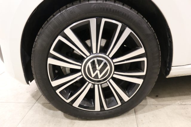 VOLKSWAGEN up! usata, con Climatizzatore