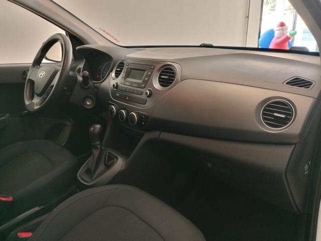 HYUNDAI i10 usata 25