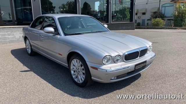 JAGUAR XJ usata, con Airbag