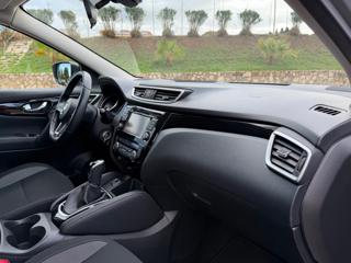 NISSAN Qashqai usata, con USB