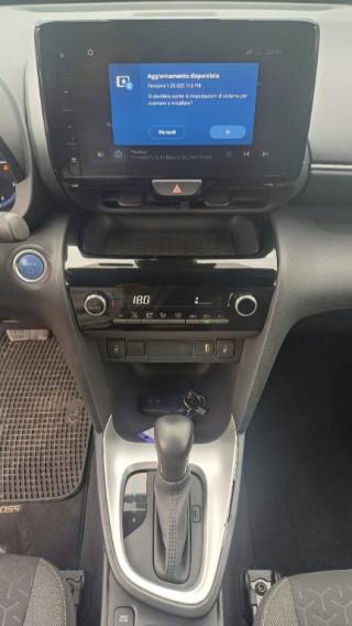 TOYOTA Yaris Cross usata, con ESP