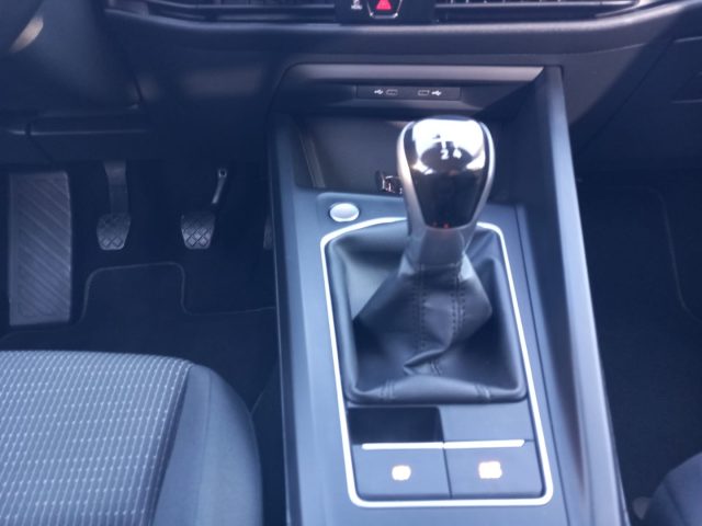 VOLKSWAGEN Golf usata, con Specchietti laterali elettrici