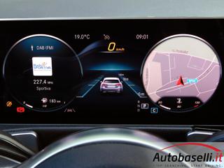 MERCEDES-BENZ GLB 200 usata, con Fari direzionali