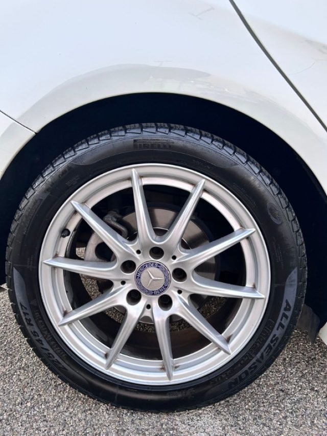 MERCEDES-BENZ B 180 usata, con Autoradio