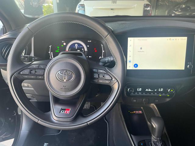 TOYOTA Aygo X usata, con Autoradio