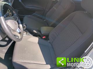 VOLKSWAGEN T-Cross usata, con USB