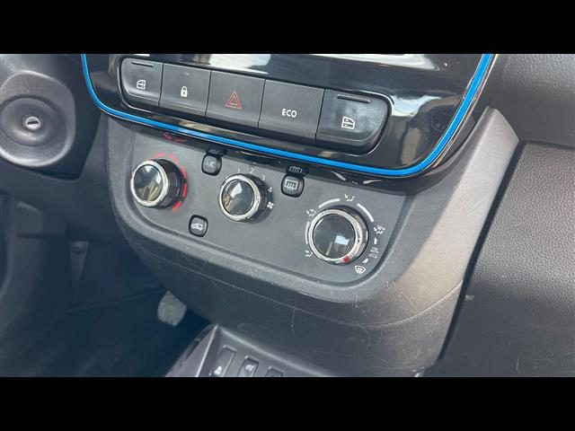 DACIA Spring usata, con Touch screen