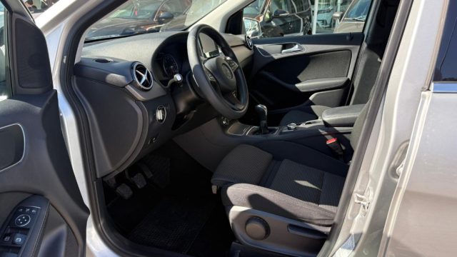 MERCEDES-BENZ B 180 usata, con Climatizzatore