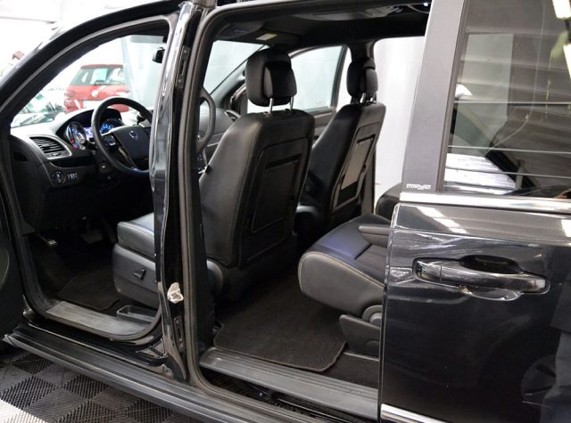 LANCIA Voyager usata, con Airbag laterali