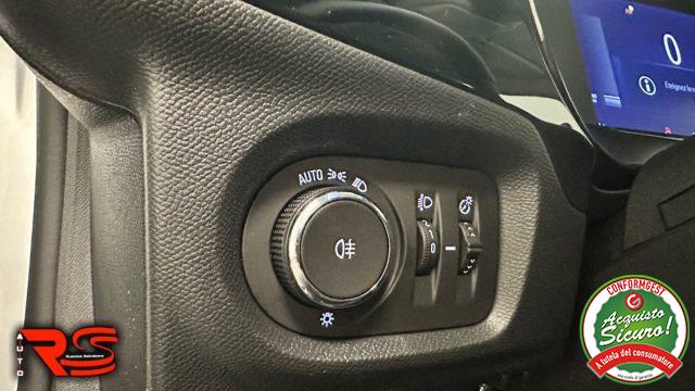 OPEL Corsa usata, con Sedile posteriore sdoppiato