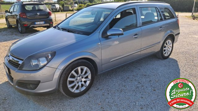 OPEL Astra usata, con Servosterzo