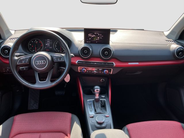 AUDI Q2 usata 10