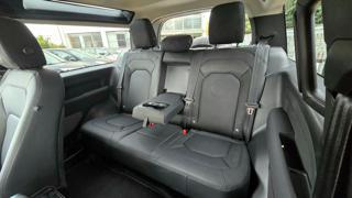 LAND ROVER Defender usata, con Park Distance Control