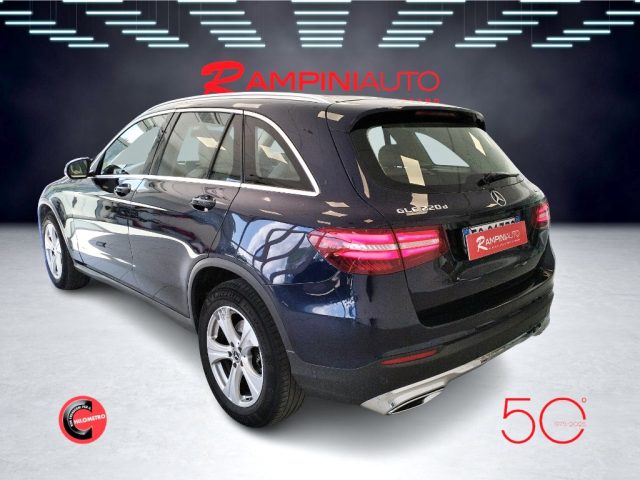 MERCEDES-BENZ GLC 220 usata 10