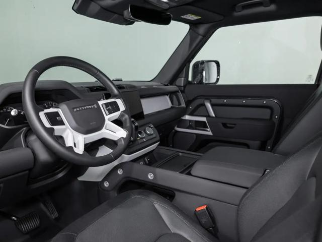 LAND ROVER Defender usata, con Autoradio
