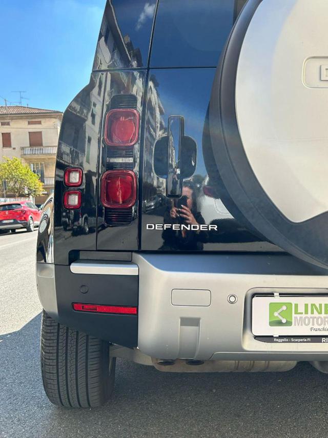 LAND ROVER Defender usata, con Autoradio digitale
