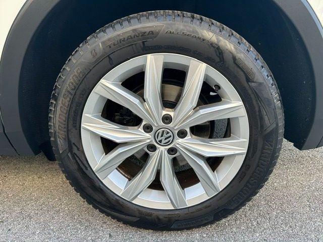 VOLKSWAGEN Tiguan usata, con Sedile posteriore sdoppiato