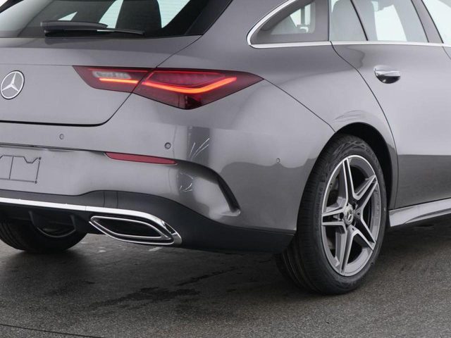 MERCEDES-BENZ CLA 180 usata, con Alzacristalli elettrici