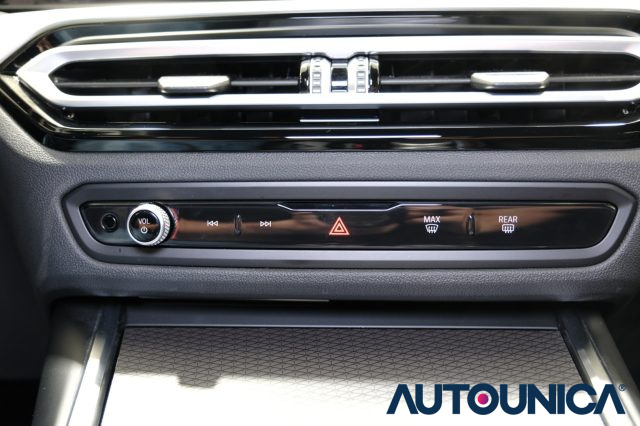 BMW 320 usata, con Sensori di parcheggio posteriori