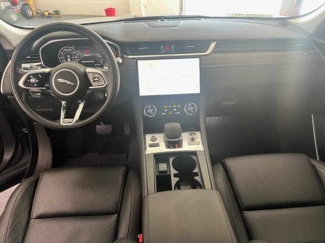 JAGUAR F-Pace usata, con Cronologia tagliandi