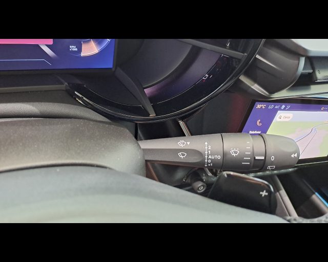 ALFA ROMEO Junior usata, con Sensori di parcheggio posteriori