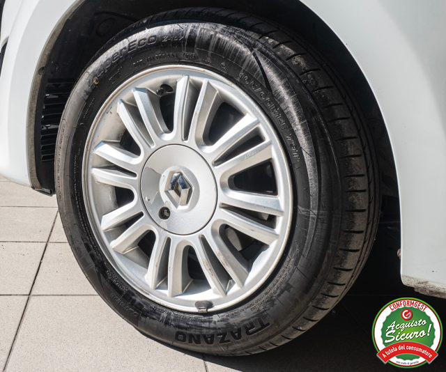 RENAULT Twingo usata, con Autoradio