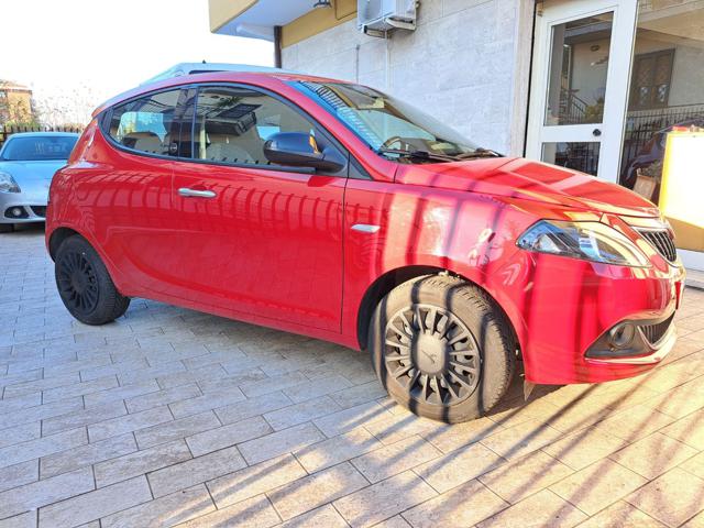 LANCIA Ypsilon usata, con ABS