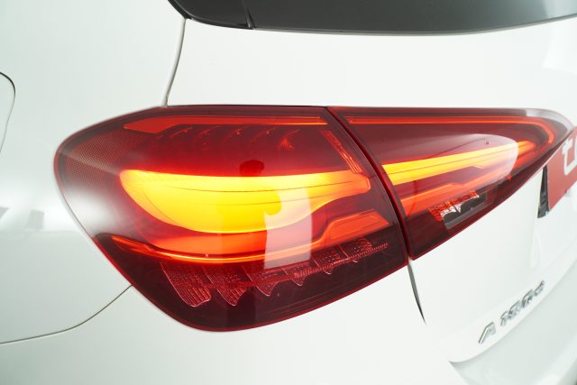 MERCEDES-BENZ A 180 usata 9