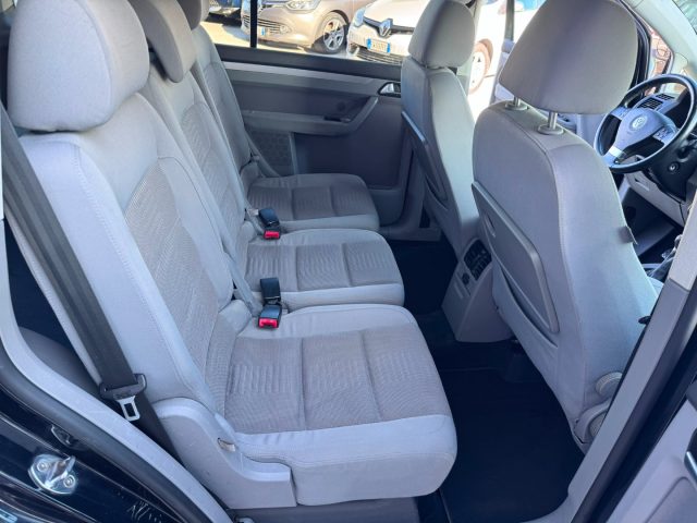 VOLKSWAGEN Touran usata, con Bracciolo