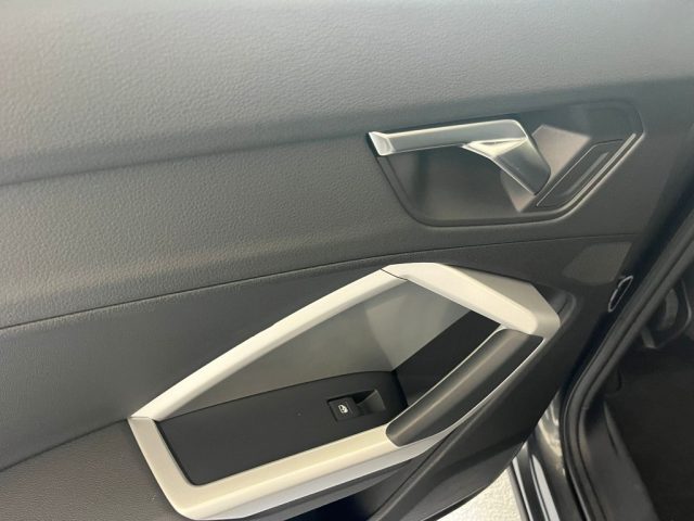 AUDI Q3 usata, con Autoradio digitale
