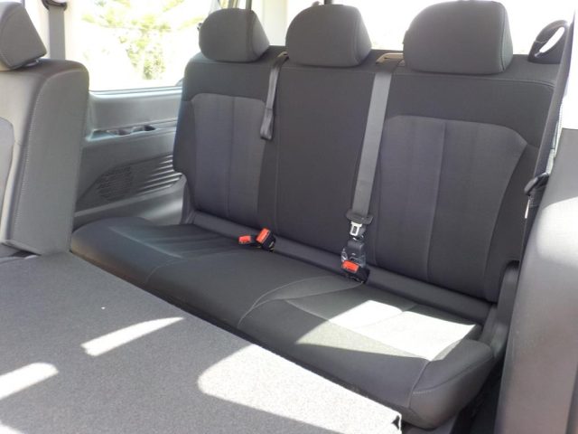 HYUNDAI Staria usata, con Autoradio digitale