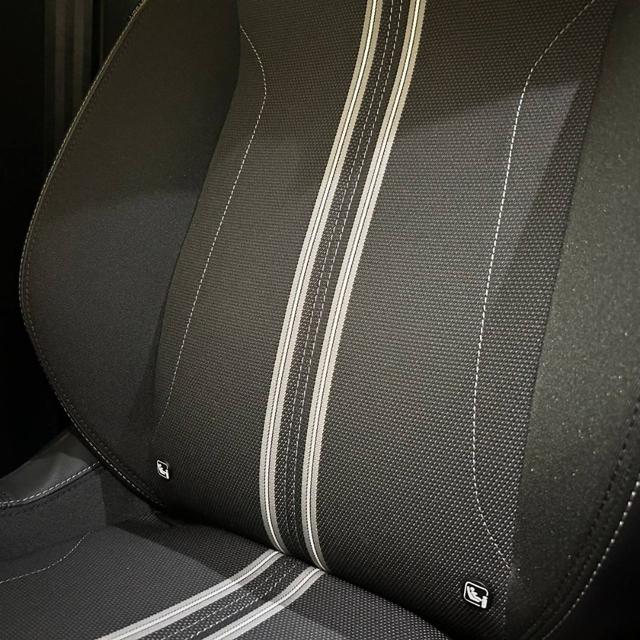 OPEL Corsa usata, con Climatizzatore