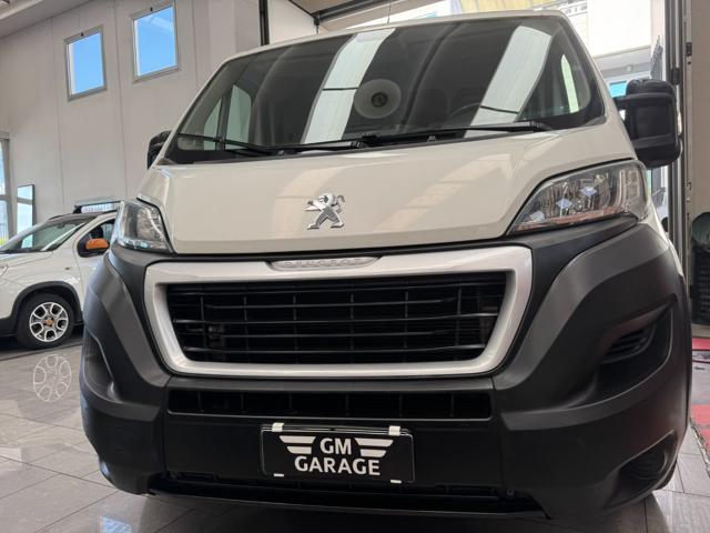 PEUGEOT Boxer usata, con Volante in pelle
