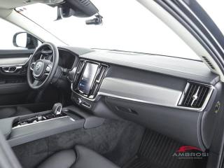 VOLVO V90 Cross Country usata 11