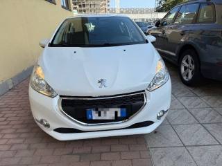 PEUGEOT 208 usata, con Airbag