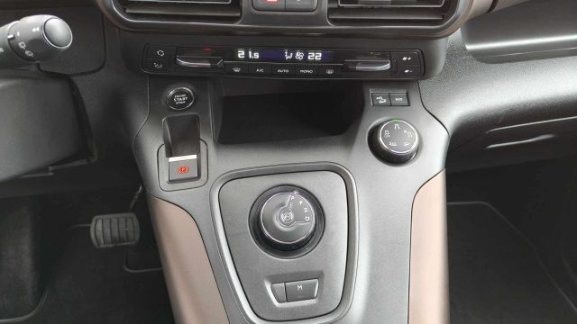 PEUGEOT Rifter usata, con Airbag testa