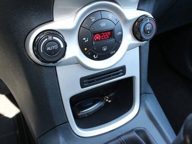 FORD Fiesta usata, con Vivavoce