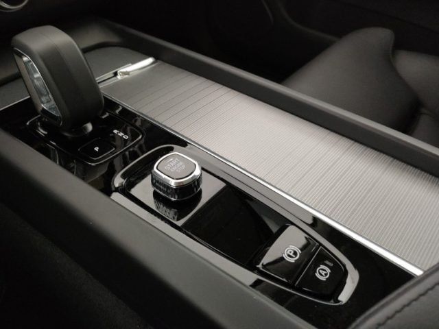 VOLVO XC60 usata, con Trazione integrale