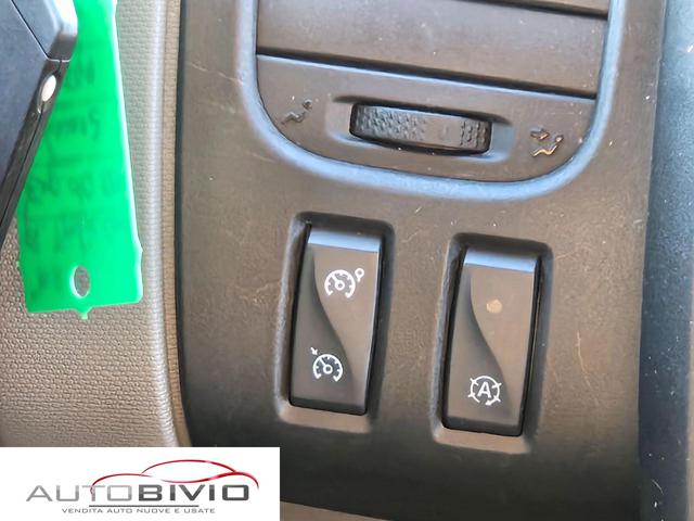 RENAULT Trafic usata, con Isofix