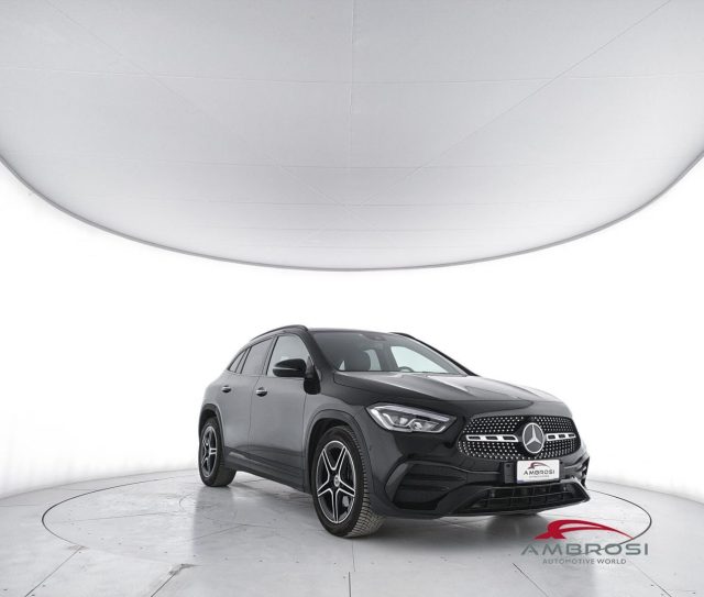 MERCEDES-BENZ GLA 200 usata 1